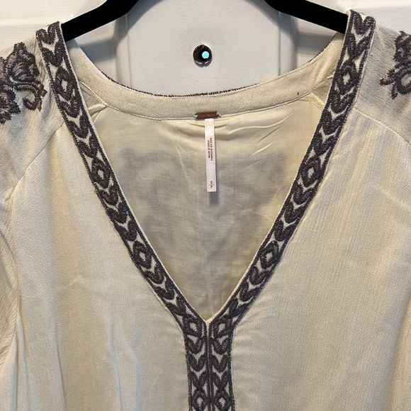 Free people flowy embroidered mini dress tunic - Picture 2 of 8